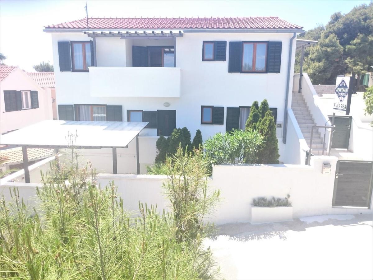 Apartments Riba Vis Exterior photo